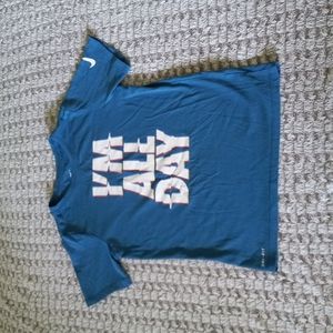 Nike dri fit tee size small 7/8